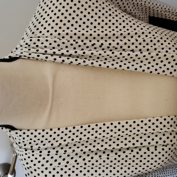 Cute Lightweight Jacket - Picture 2 of 10